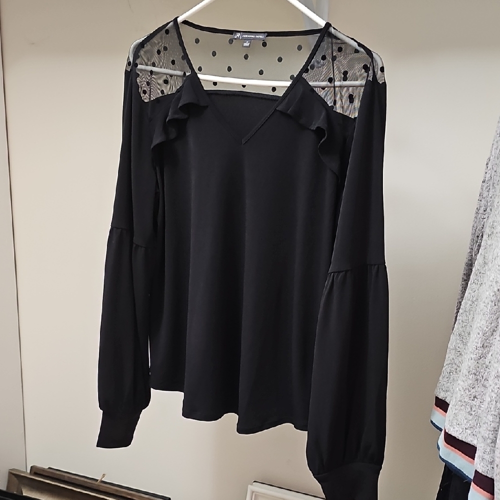 Adrienne Vittadini Black Blouse with Sheer Polka Dot New WithoutTags Size Medium